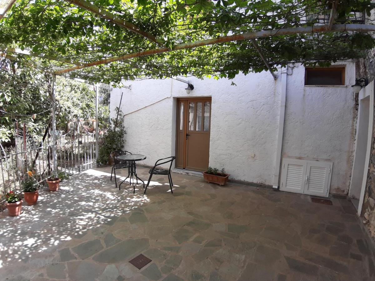 Pirgaki Studios Kardhamili Exterior foto