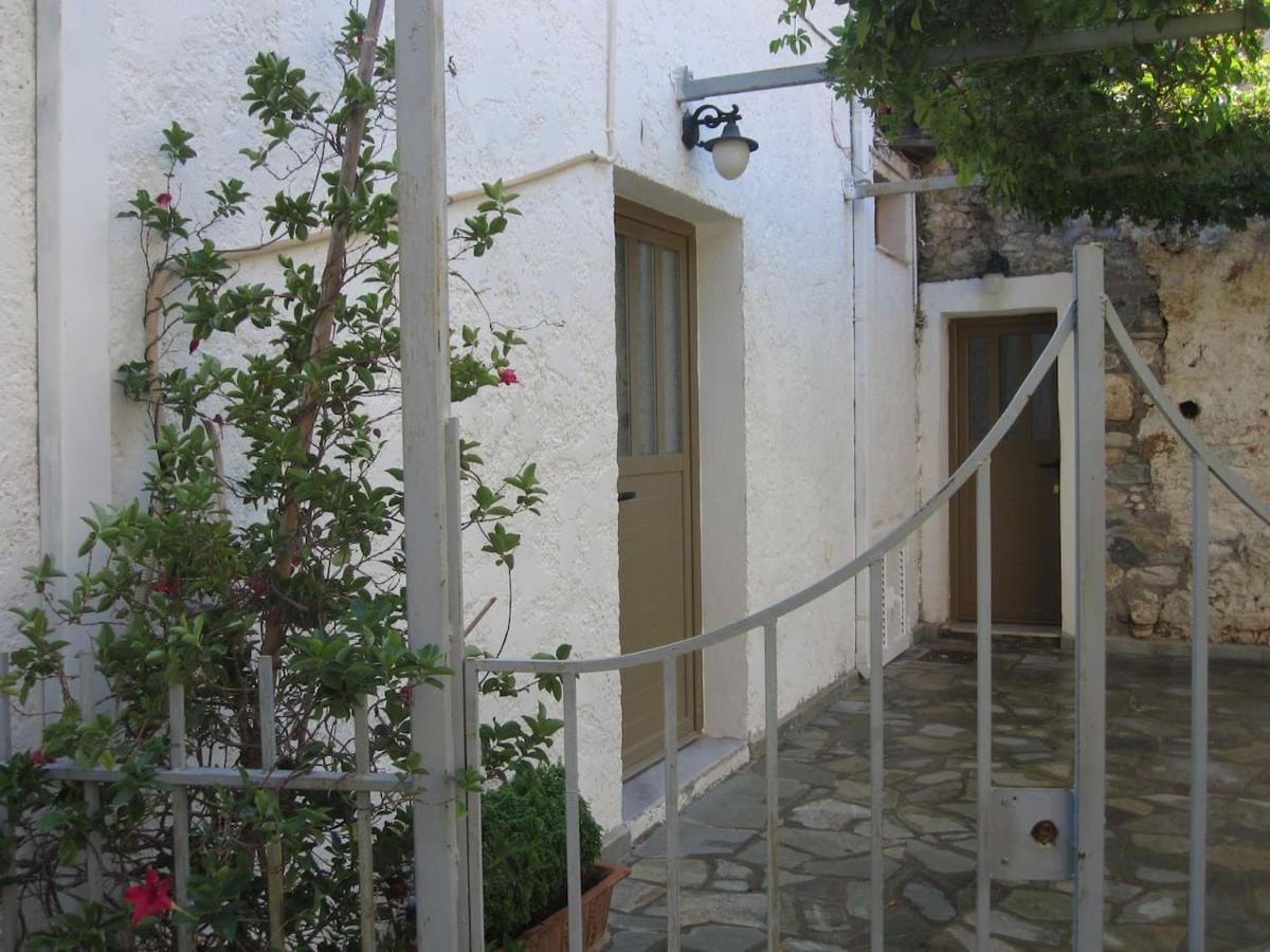 Pirgaki Studios Kardhamili Exterior foto
